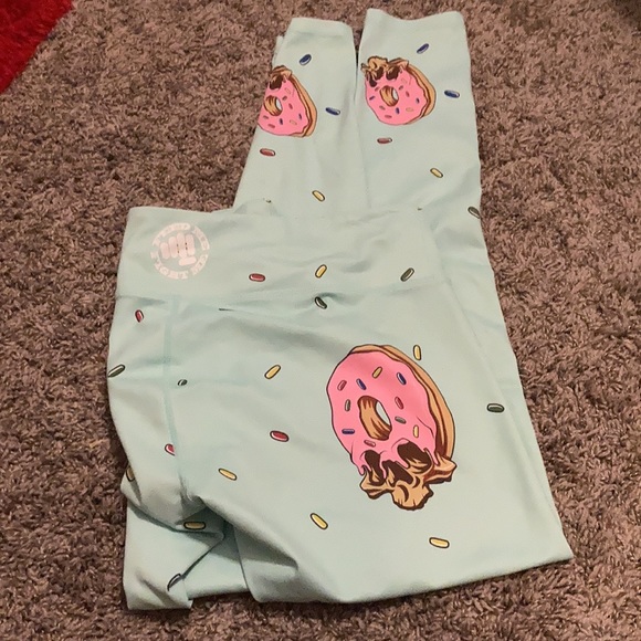 Feed me fight me leggings - Picture 3 of 6